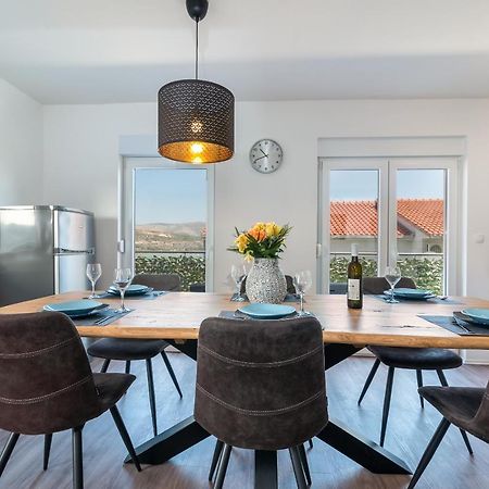Delux Apartment Eva Трогир Экстерьер фото