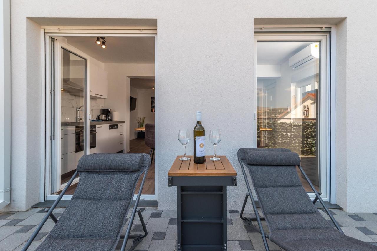 Delux Apartment Eva Трогир Экстерьер фото