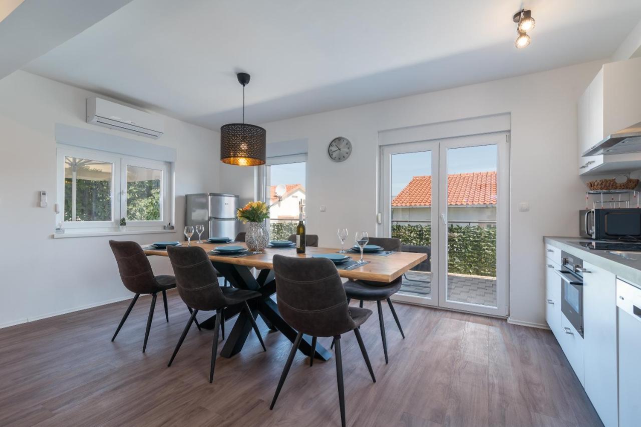 Delux Apartment Eva Трогир Экстерьер фото