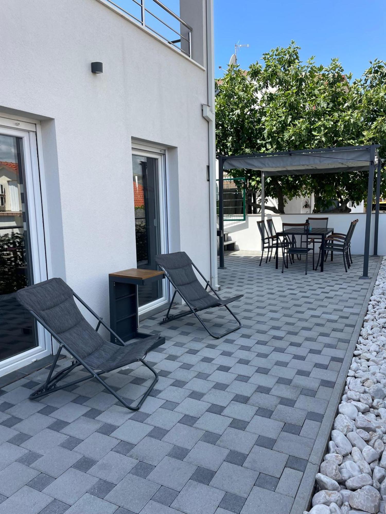 Delux Apartment Eva Трогир Экстерьер фото